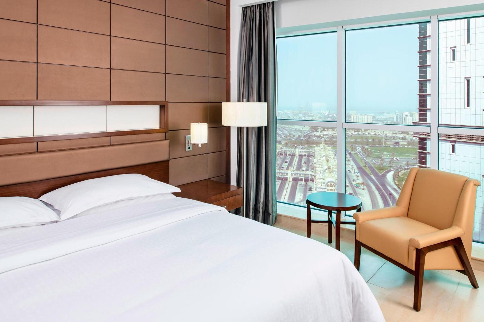 Four Points By Sheraton Sharjah Exterior foto